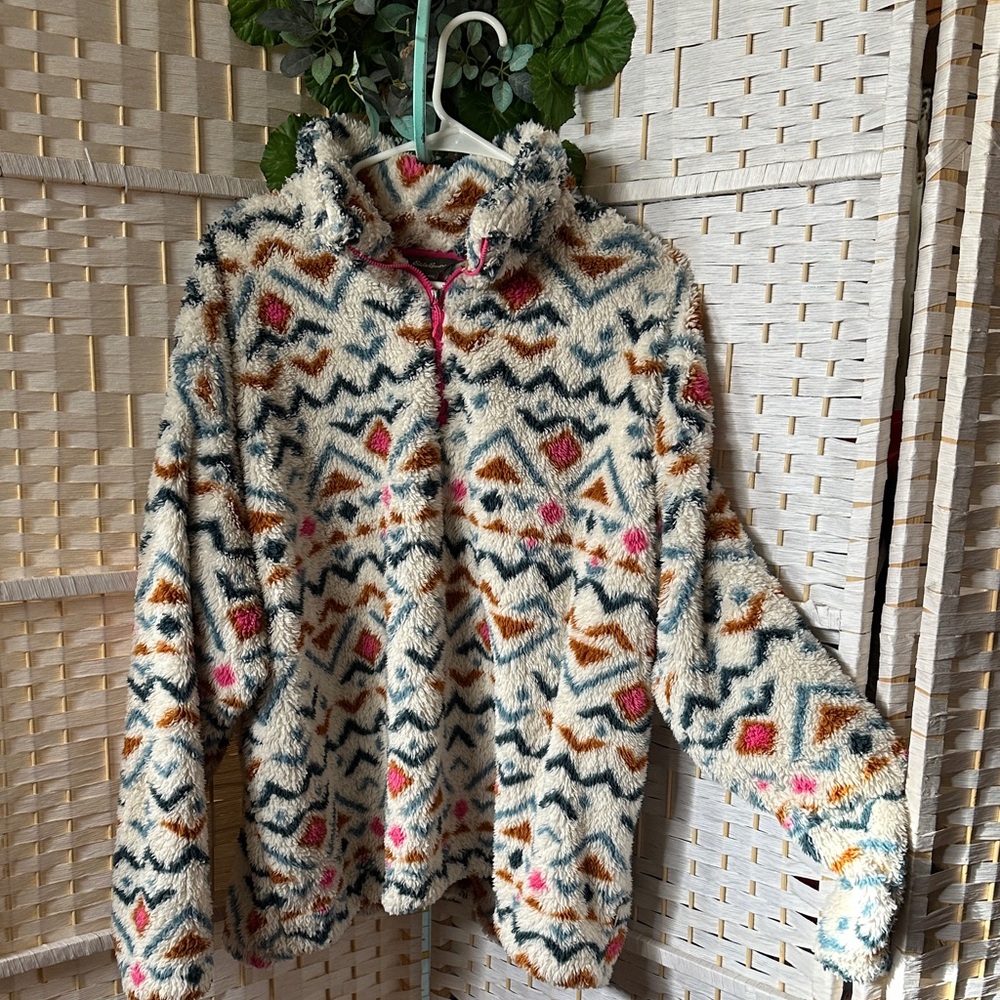Cozy Geometric Patterned Fleece Pullover